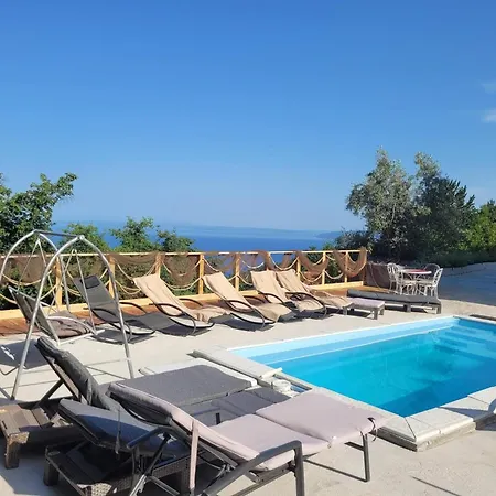 With Heated Pool Jacuzzi Sea View Apartmán
