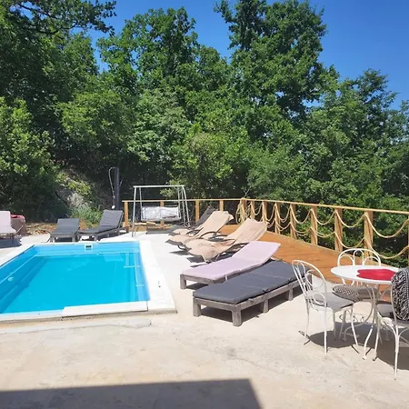 With Heated Pool Jacuzzi Sea View Apartmán Tulisevica