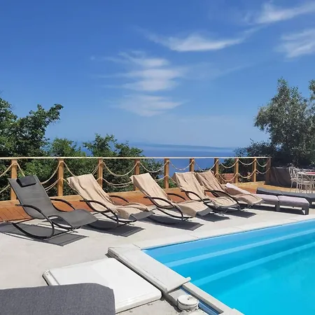 With Heated Pool Jacuzzi Sea View *
