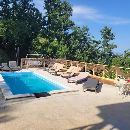 Apartmán With Heated Pool Jacuzzi Sea View