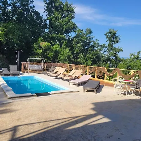 With Heated Pool Jacuzzi Sea View Apartmán Tulisevica