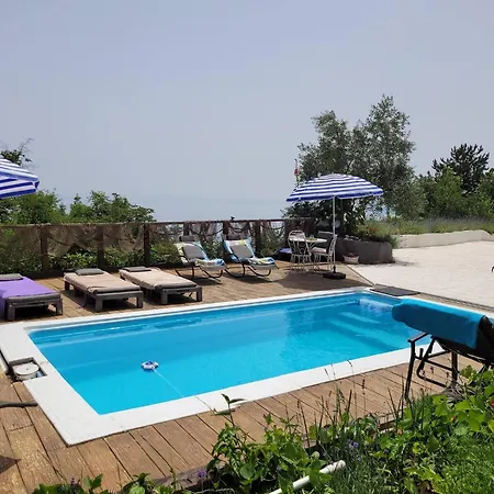 With Heated Pool Jacuzzi Sea View Apartmán *