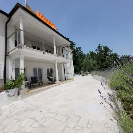 With Heated Pool Jacuzzi Sea View Tulisevica