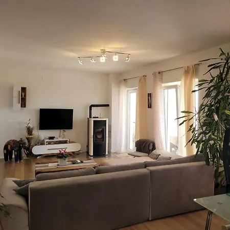Apartmán With Heated Pool Jacuzzi Sea View