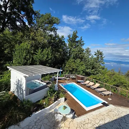 With Heated Pool Jacuzzi Sea View Tulisevica